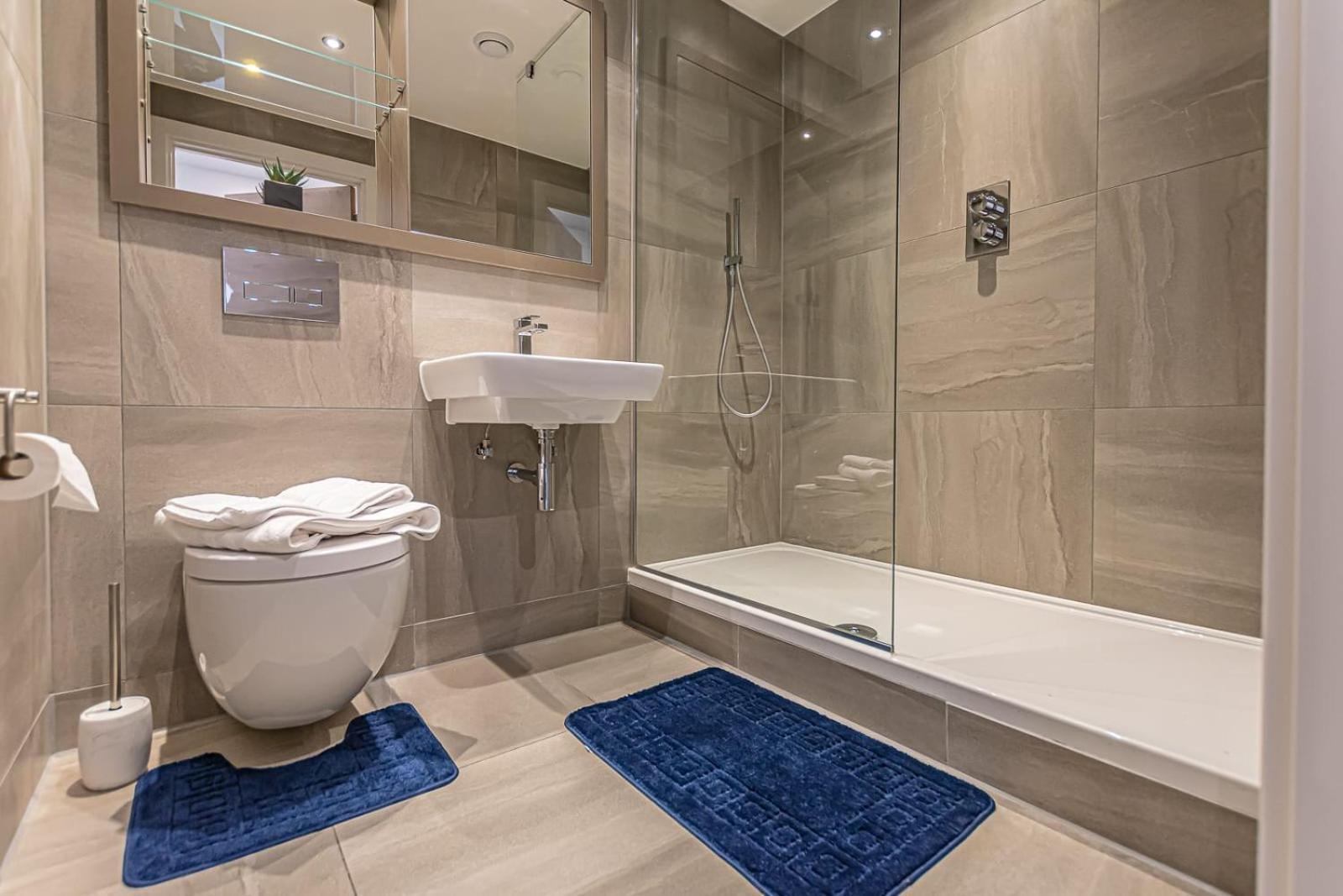The Lexington - Luxury Serviced Centre - And Waterfront Views Appartement *